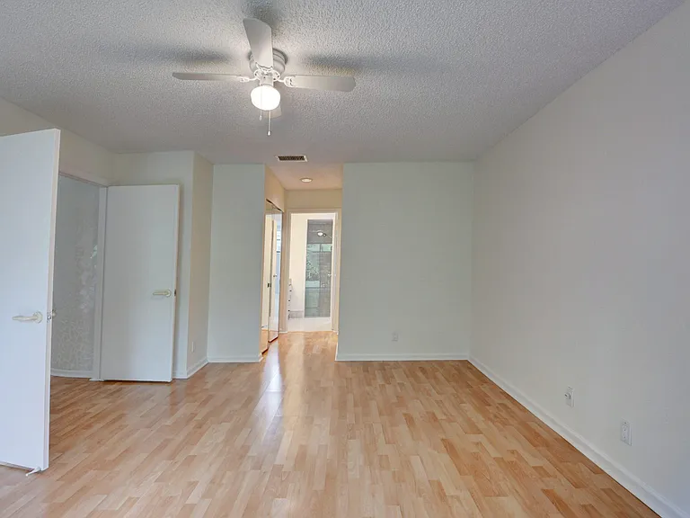 8644 Eagle Run Dr #18 — Photo 20
