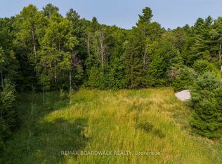752 Bennett Lake Rd, Tay Valley, ON K0G 1A0
