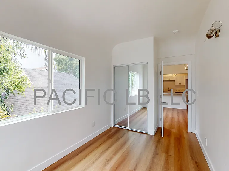 Pacific Ave — Photo 14