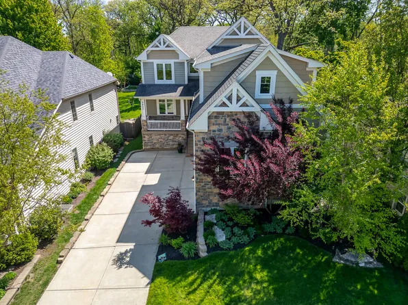5607 Hillcrest Rd, Downers Grove, IL 60516
