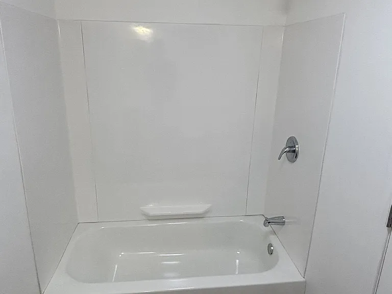 10A Beacon St #10A — Photo 15
