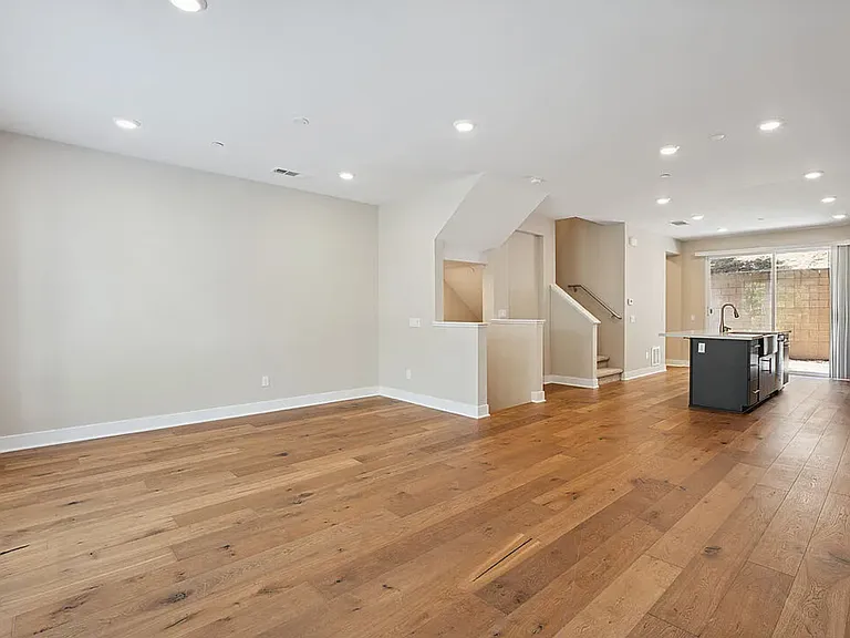 6746 Gill Way — Photo 11