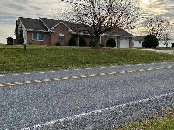 7891 Green Hill Rd, Harrisburg, PA 17112