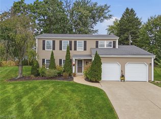 5224 Oakbriar Cir NE, Canton, OH 44705