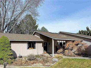 252 High Meadows St, Richland, WA 99352