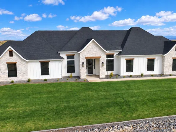 17244 Triple Crown Pl, Caldwell, ID 83607