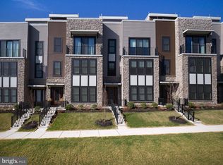 325 Horseshoe Trl, Newtown Square, PA 19073