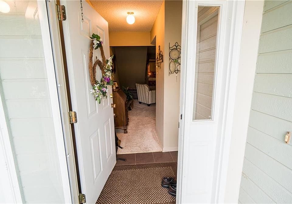 1st image of 6113 NE Moonstone Ct