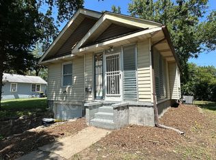 3708 E 72nd St, Kansas City, MO 64132