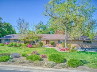 1368 E Brandywine Ln, Fresno, CA
