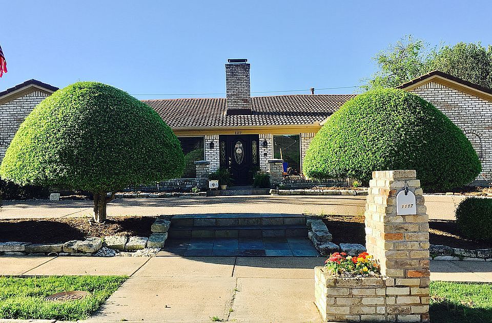 2nd image of 1117 Wiltshire Dr