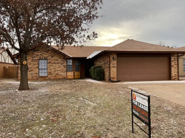 1304 Pennington Ave, Edmond, OK 73012