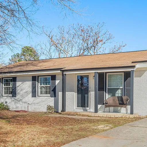 3 bed, 1014 sqft, $3,500 — Photo 3