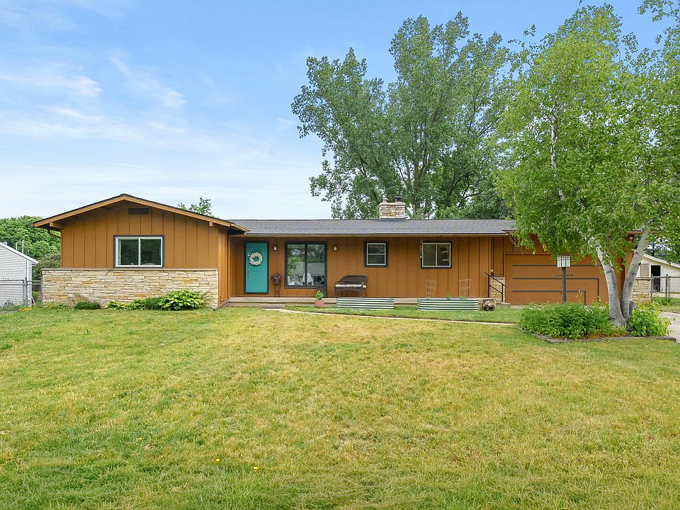 1st image of 119 Boltwood Dr NE