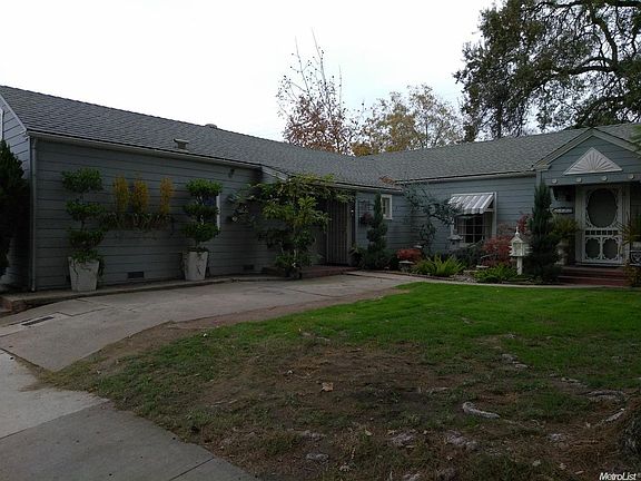 3rd image of 1441 W Elmwood Ave