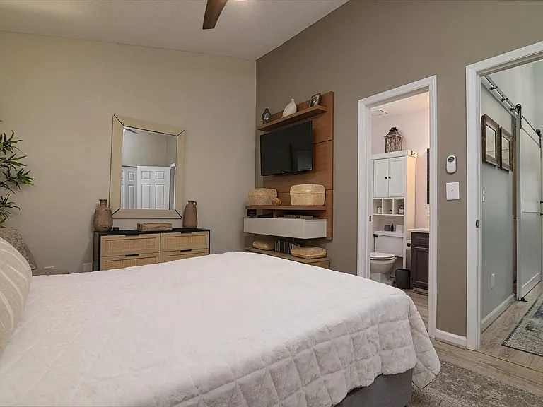 4053 N Course Dr — Photo 15
