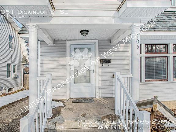 3rd image of 1051 Dickinson St SE