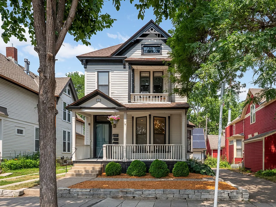 449 Selby Ave #1