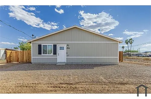 2210 E Alta Vista Rd Photo 1