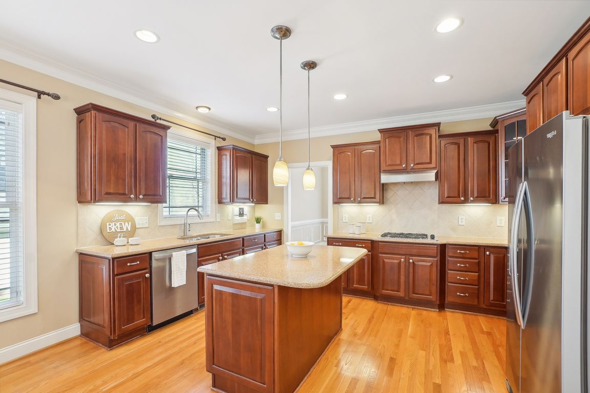 Spencer Crest Ct-016.jpg