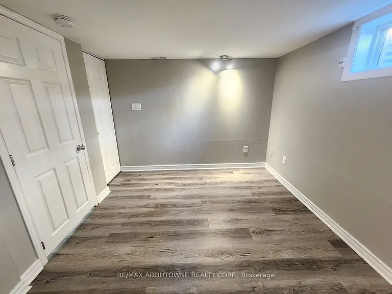 26 Grandfield St #LOWER — Photo 14
