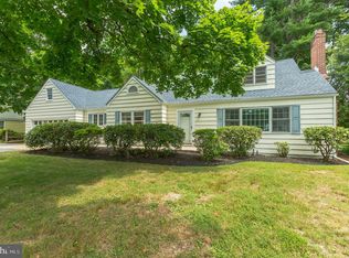 1904 S Crescent Blvd, Yardley, PA 19067