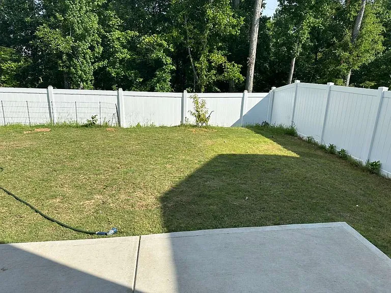 1300 Secrest Commons Dr — Photo 2