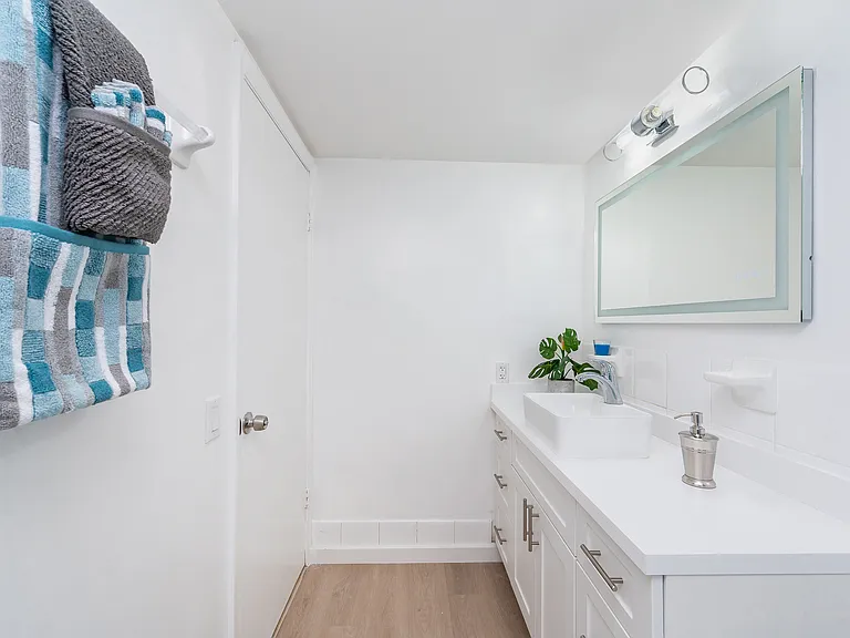 222 Madeira Ave #21 — Photo 12
