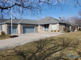 13830 Otusso Dr, Perrysburg, OH 43551