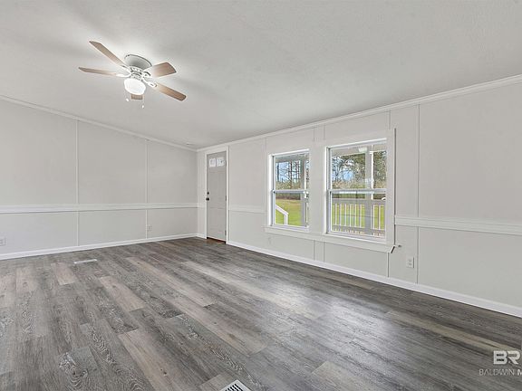 5th image of 11825 Sycamore Ln