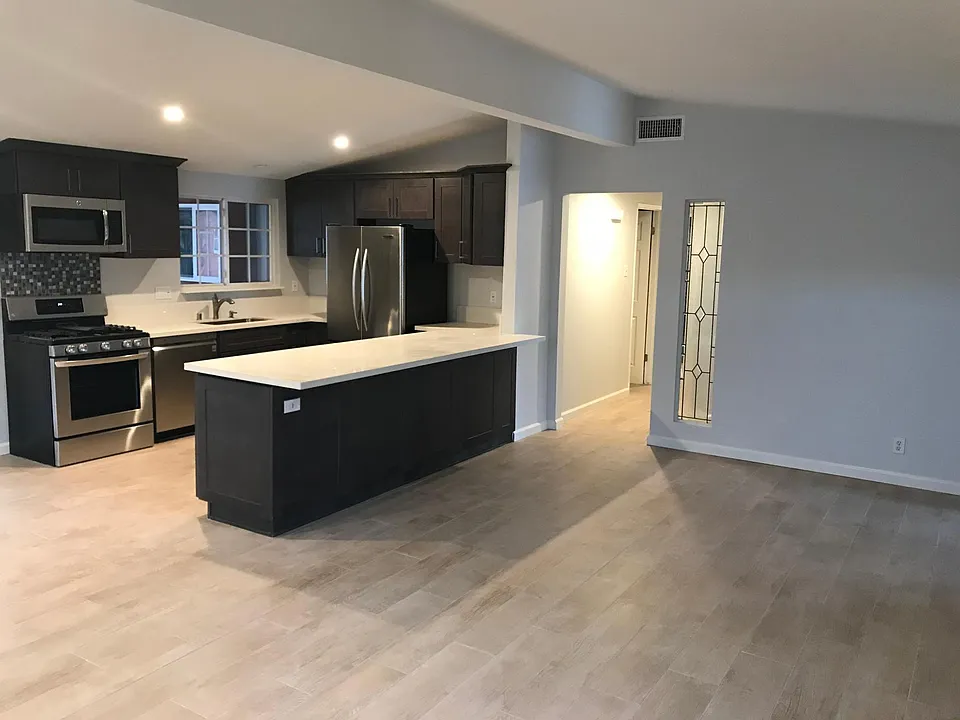 2021 Arnold Ave