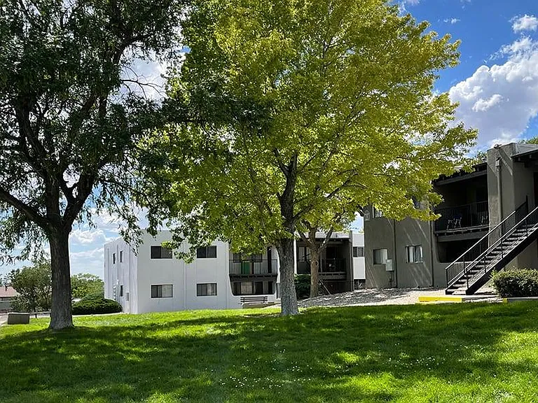 1501 Tramway Blvd NE — Photo 3