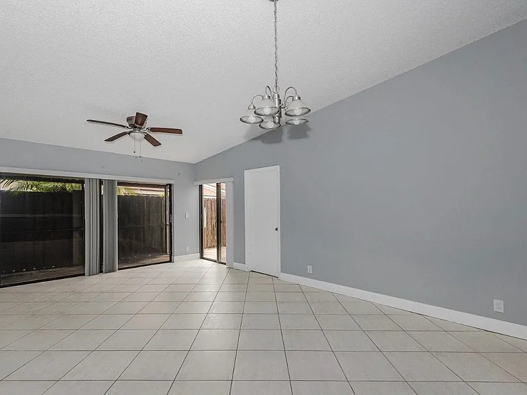 161 Meadows Dr #161 — Photo 12