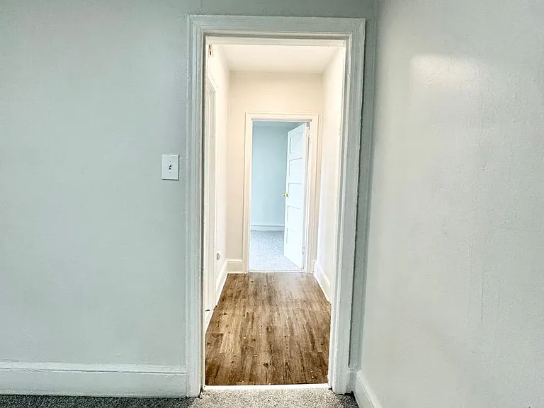 WP1 - 2423 Tatnall St, 4 West 25th St — Photo 5