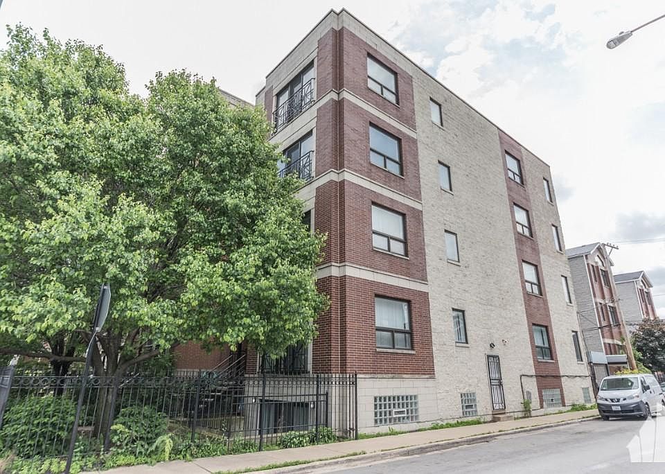 1st image of 2521 W Congress Pkwy #3F