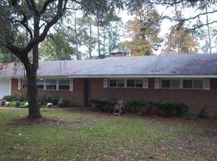 6200 Shore Dr, Ocean Springs, MS 39564