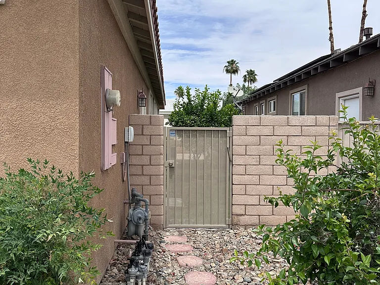 102 Shoreline Dr — Photo 31