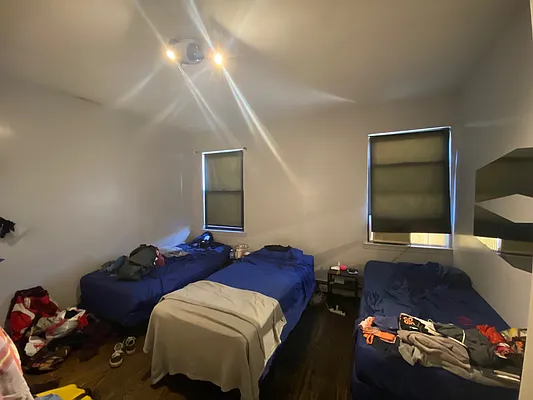 Rented by Premier Metro Realty Corp | media 31