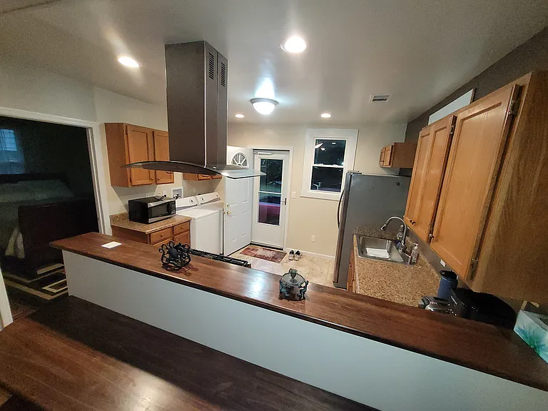 1106 E 71st St — Photo 8