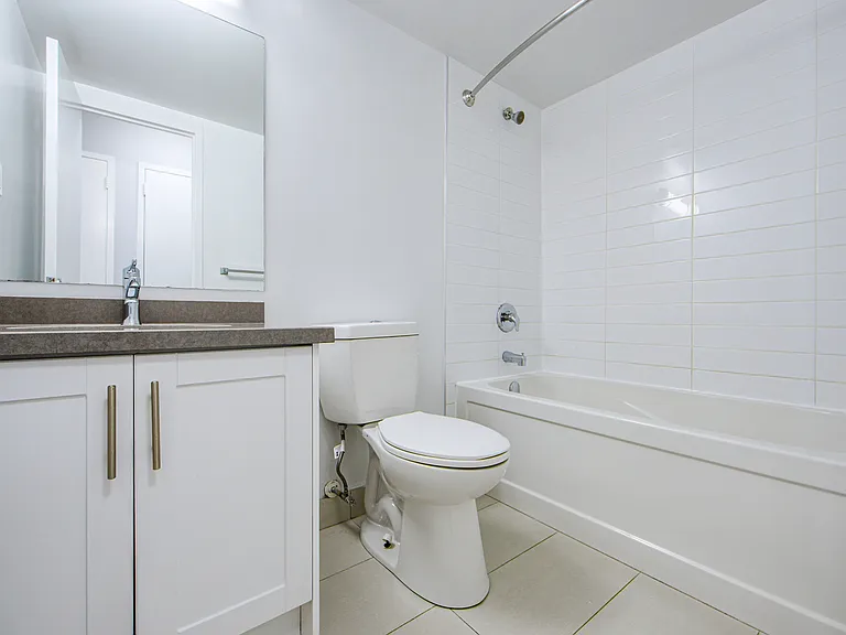 40 High Park Ave — Photo 15