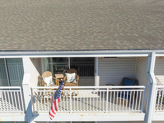 4th image of 12 77th St Unit 302