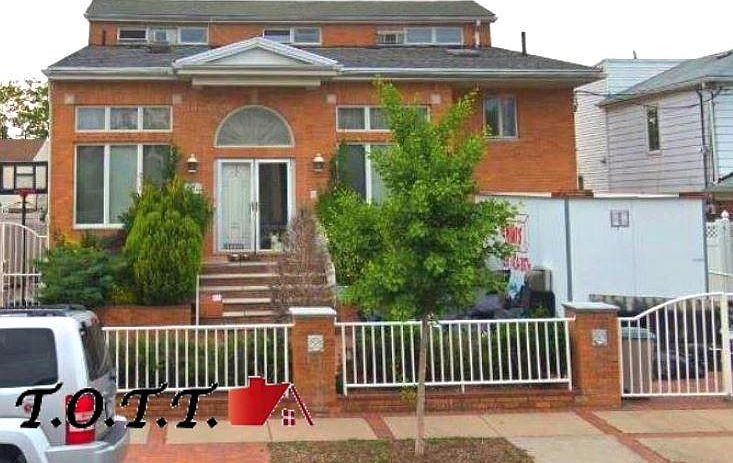 1st image of 2434 E 66th St
