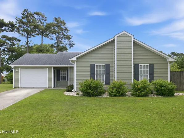 1006 Birch Court, Morehead City, NC 28557