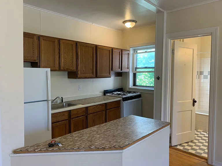 719 Knapp — Photo 28