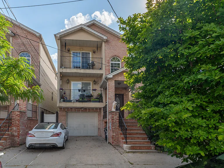 244 Clark Pl #2 — Photo 18