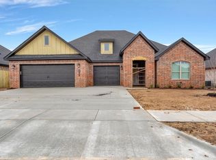 2105 Abbott Ln, Pea Ridge, AR 72751