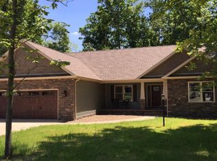 15745 Ciara Rd, Marion, IL 62959