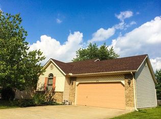 670 Beachler Dr, Carlisle, OH 45005