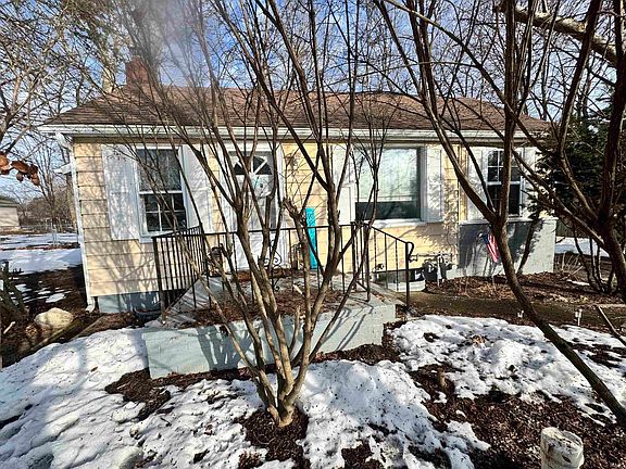 4th image of 52138 Hollyhock Rd