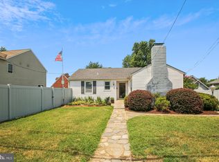 18 Homeland Rd, Pasadena, MD 21122